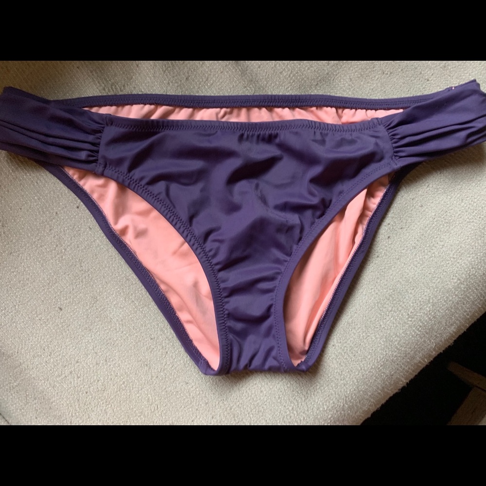 Victoria’s Secret Knockout Bikini - Large - Purple
